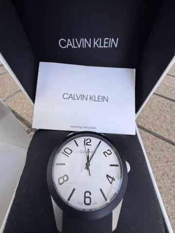 CALVIN KLEIN 스위스산 아날로그 시계