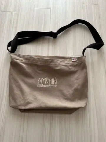 맨해튼 포티지 숄더백 베이지