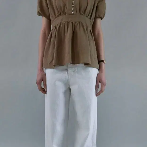 BADBLOOD Bad Girls Loose Fit Top Sand S on Bunjang Global Site.