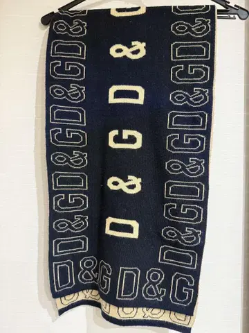 D&G 니트 머플러