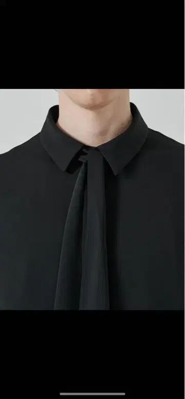 새상품급 CULLNI BOWTIE SHIRTS 블랙