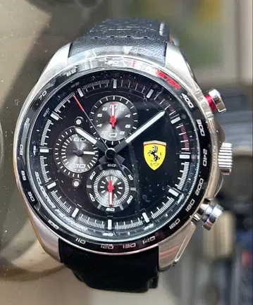 Ferrari 크로노그래프 공식 시계 블랙