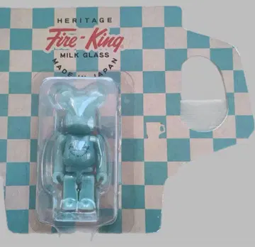베어브릭 Fire-King Milk Glass 파이어 킹