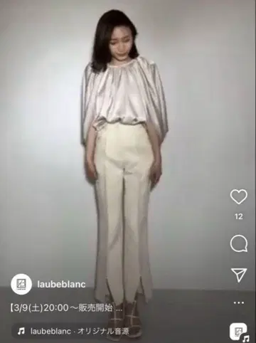 laubeblanc Balloon cape Blouse 로브 블랑