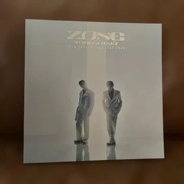 동방신기 라이브 투어 2024 ZONE 투어 팜플렛
