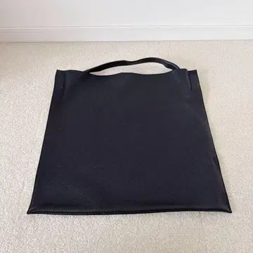 JILSANDER 질 샌더 XIAO 샤오 토트백 블랙 검정