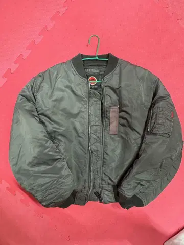 LUCKY STRIKE MA-1 플라이트 자켓