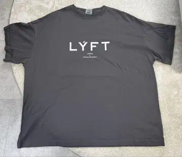 LYFT 다크 그레이 티셔츠 M 사이즈