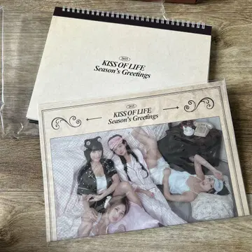 KISS OF LIFE 시그리 2025 달력 탁상용
