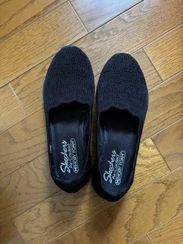 Skechers 슬립온 블랙