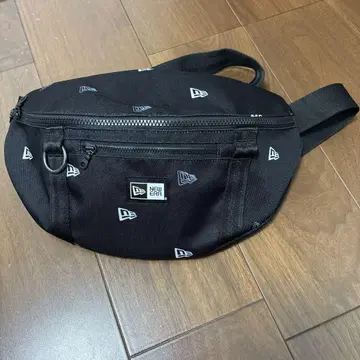 뉴에라 바디백