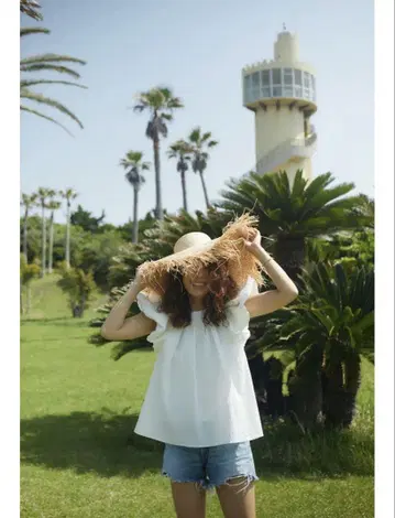 WE'RTHY ANGEL SLEEVE BLOUSE 화이트 노자와 와카