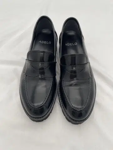 아델로의 키높이 신발 24cm