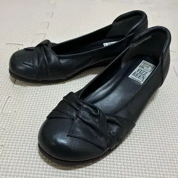 Fiz Lee 천연 가죽 펌프스 와이드 EEE 블랙 23.5cm