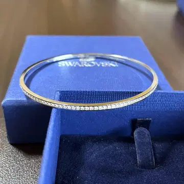 SWAROVSKI 스와로브스키 뱅글 팔찌