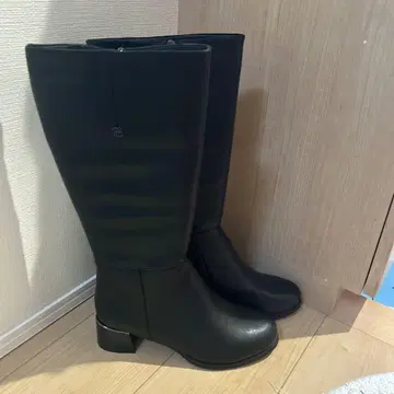블랙 롱 부츠 미들 힐