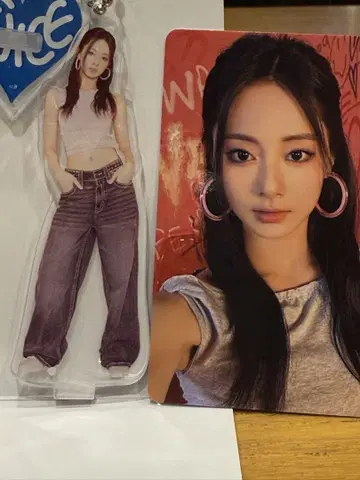 TWICE THIS IS FOR 쯔위 미니 아크릴 스탠드 참 사진 카드