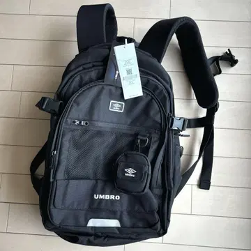 엄브로 백팩 한국