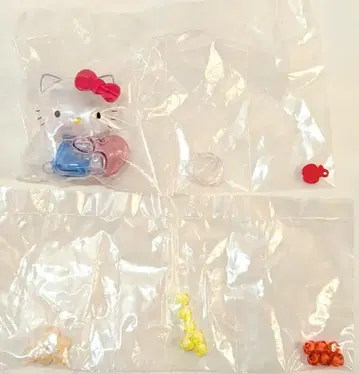 반다이 산리오 캐릭터즈 크리스탈 간이 침대 2 1. 헬로키티