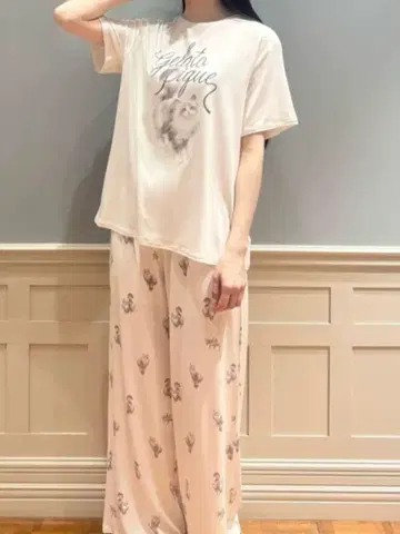 즉시 배송 젤라또피케 cat 패턴 원포인트 티셔츠 & 롱 팬츠