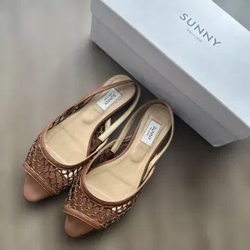 PELLICO SUNNY 브라운 레이스업 샌들