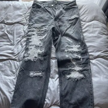 XLARGE 데미지 가공 그레이 스트레이트 데님 팬츠