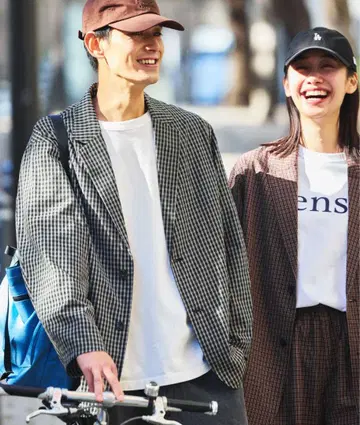 릴랙스 핏 체크 무늬 테일러드 자켓 L 사이즈