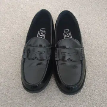Classics 블랙 로퍼 23cm