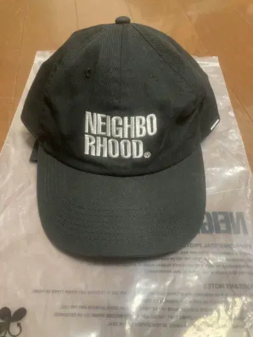 네이버후드 블랙 캡 F 사이즈
