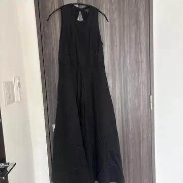COS 블랙 슬리브리스 롱 팬츠 EUR 34