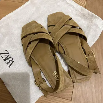 자라 베이지 스웨이드 스트랩 샌들 37