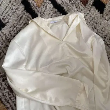 zoe 세일러 블라우스 M 새틴