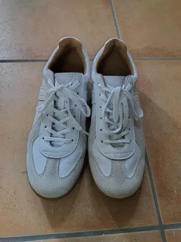 저먼 트레이너 스니커즈