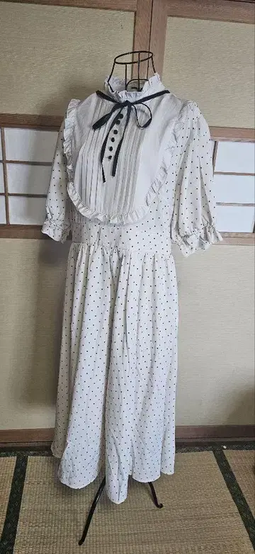 아오키 미사코 콜라보 도트 원피스