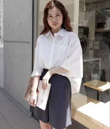 CORNERS 빅 하프 슬리브 셔츠