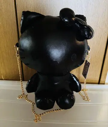 Sanrio 헬로키티 숄더백 블랙