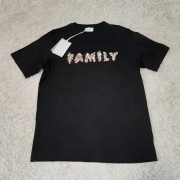 새상품 택 포함 FAMLY FIRST MILANO 이탈리아제 블랙 티셔츠
