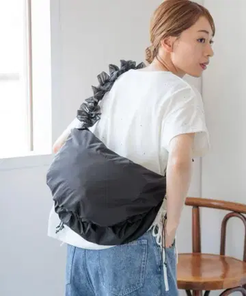새상품 LAKORE 라코레 개더 튤 미니 숄더백