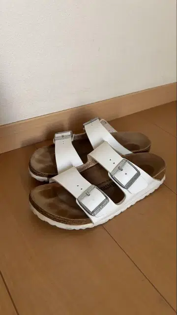 버켄스탁 애리조나 더블 스트랩 샌들 24cm