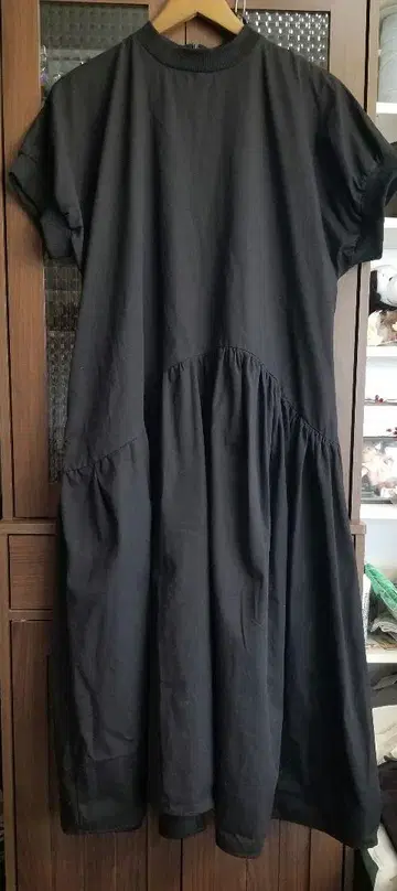 patterntorso 반팔 블랙 티셔츠 원피스 플레어 실루엣