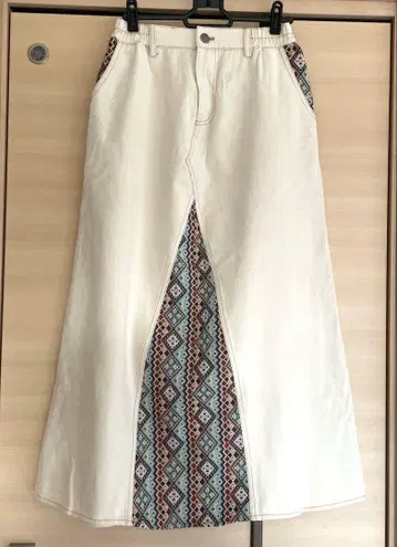 티티카카 리메이크 데님 스커트 아이보리
