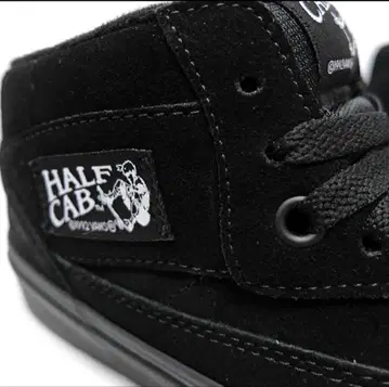 반스 HALF CAB 블랙 블랙 25.5cm