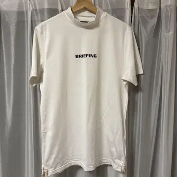 브리핑 모크넥 M