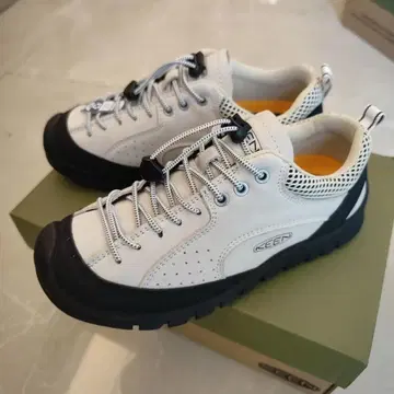 KEEN 로우 컷 스니커즈 화이트/블랙 27cm