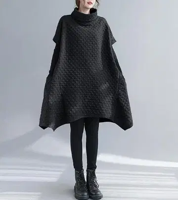 텍스처 마감의 블랙 판초 M