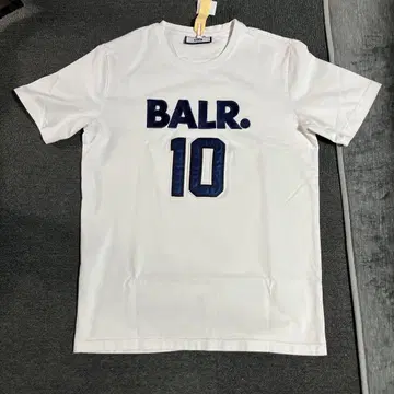 BALR. 티셔츠 얼룩 있음 클리닝 완료