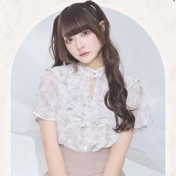 미셸 마카롱 로얄 플뢰르 케이프 블라우스 그레이 프리 사이즈