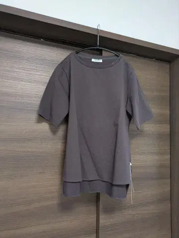 tomorrowland collection 브라운 티셔츠