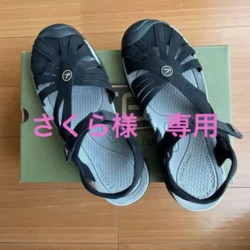 KEEN 아웃도어 샌들 블랙