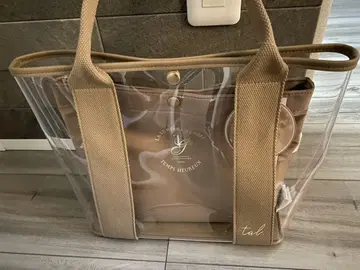 파우치가 있는 백